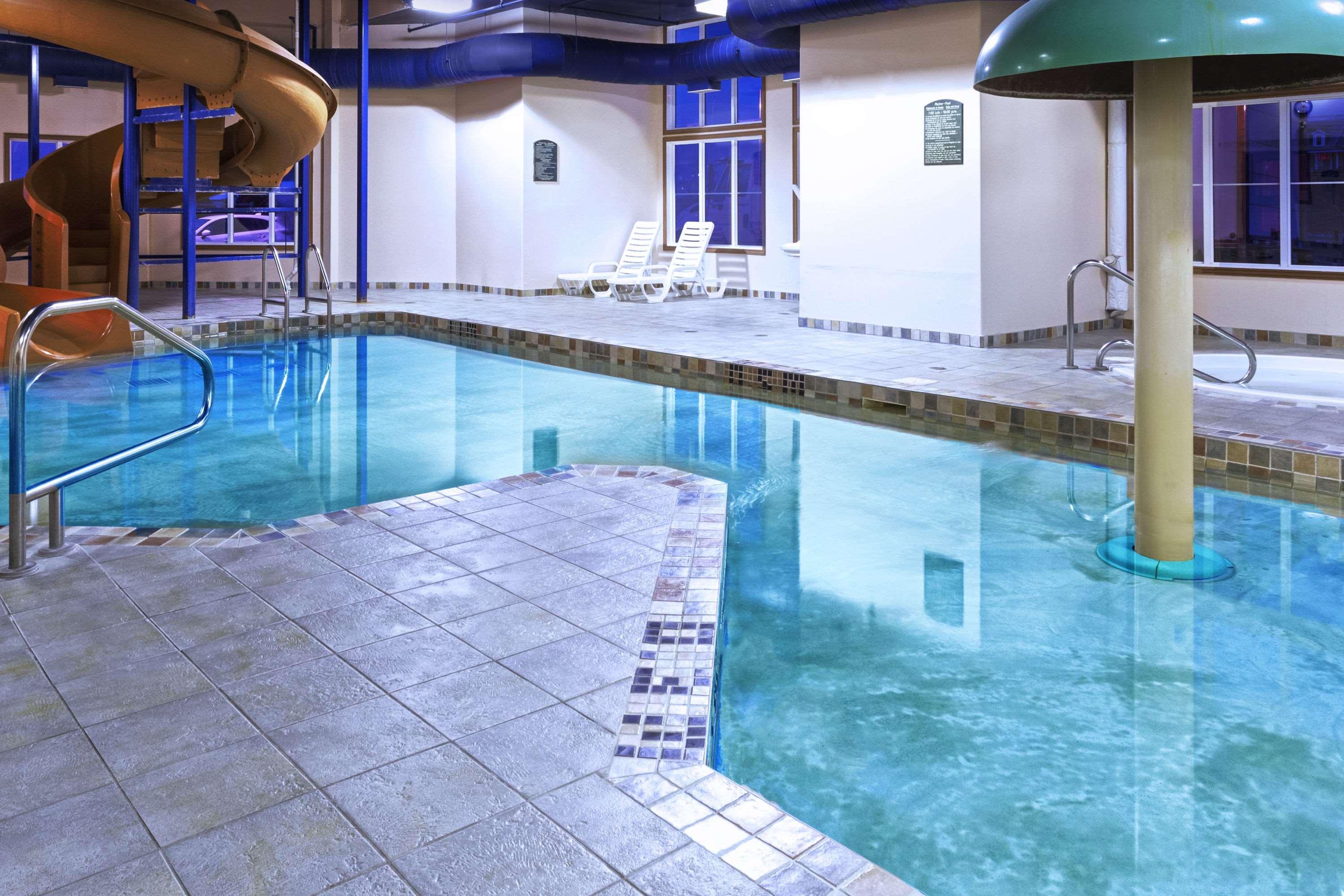 Super 8 By Wyndham Caraquet Hotell Eksteriør bilde