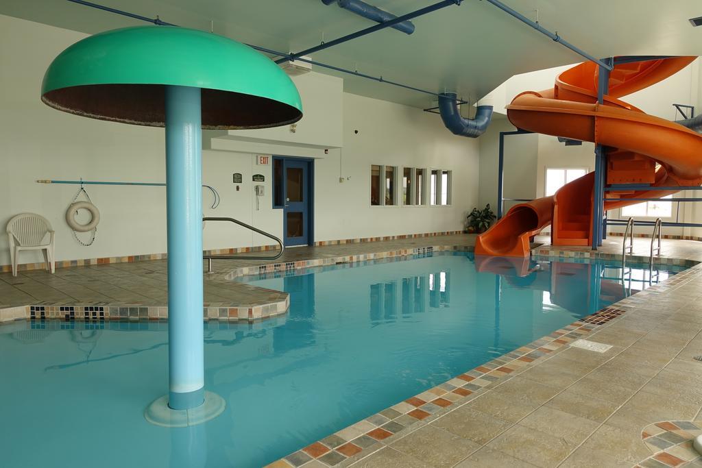 Super 8 By Wyndham Caraquet Hotell Eksteriør bilde