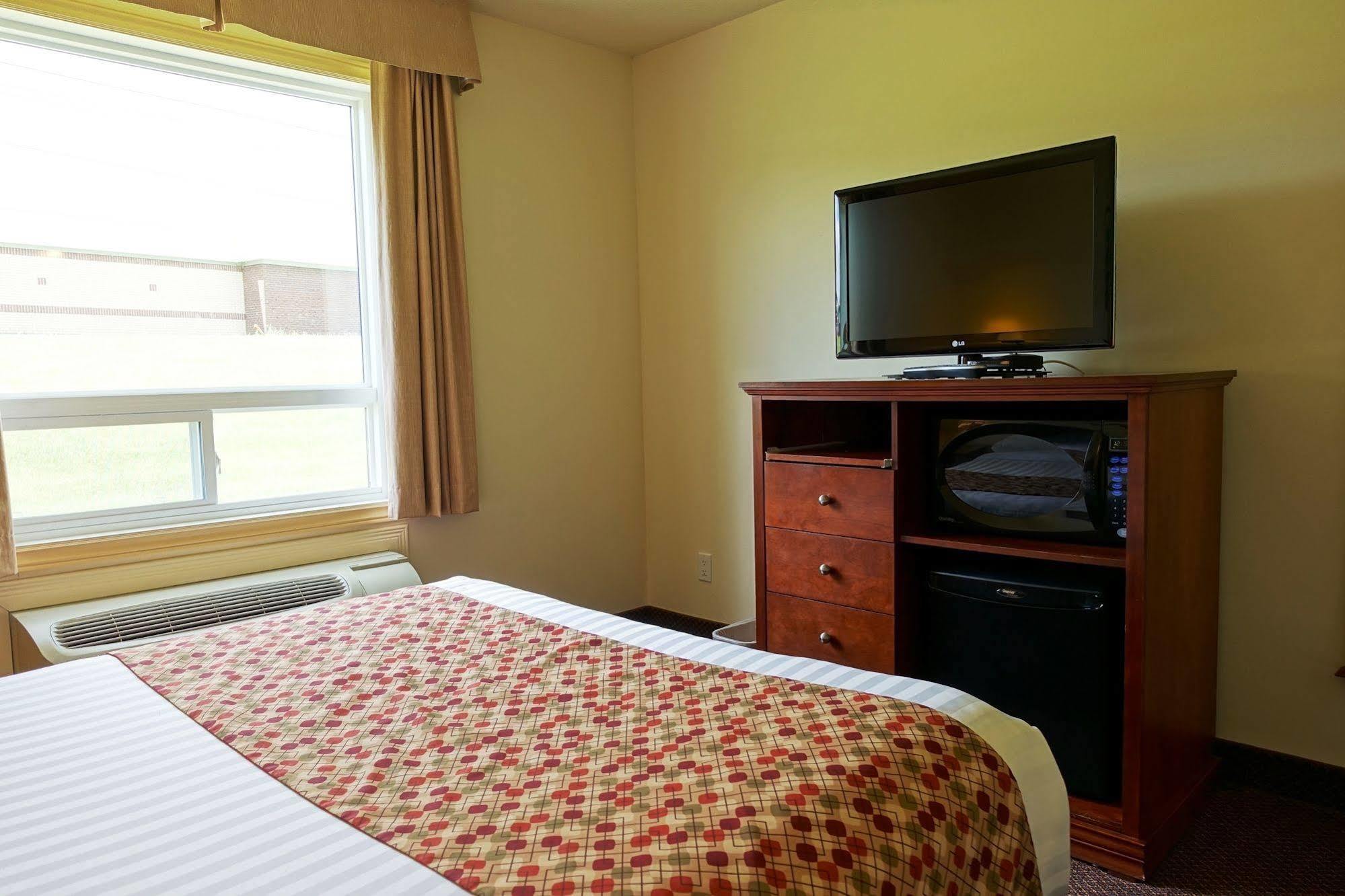 Super 8 By Wyndham Caraquet Hotell Eksteriør bilde