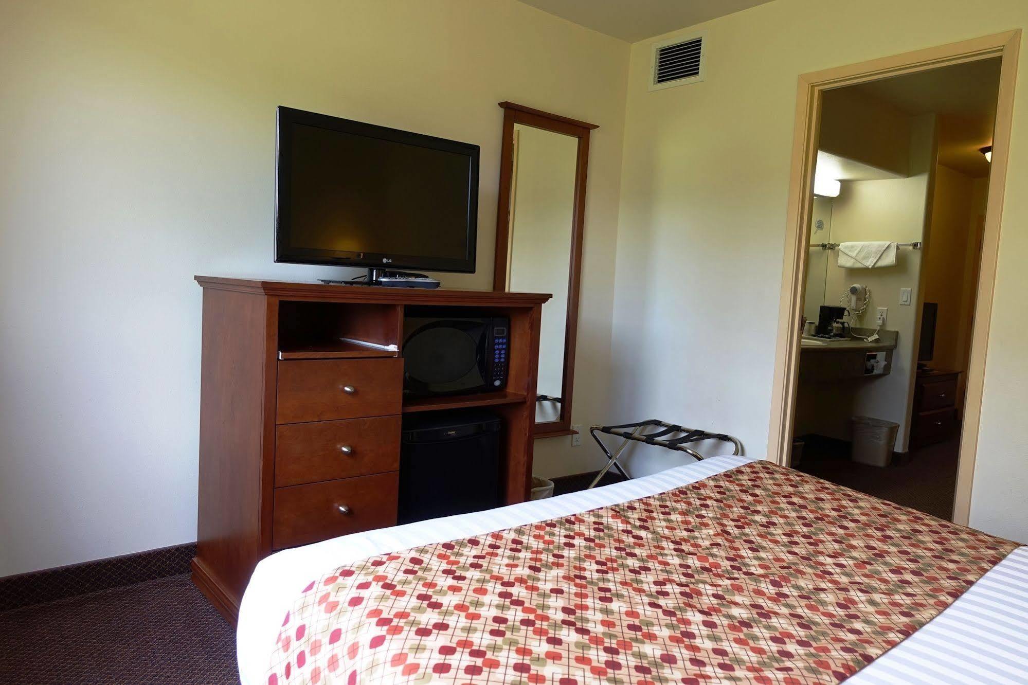 Super 8 By Wyndham Caraquet Hotell Eksteriør bilde